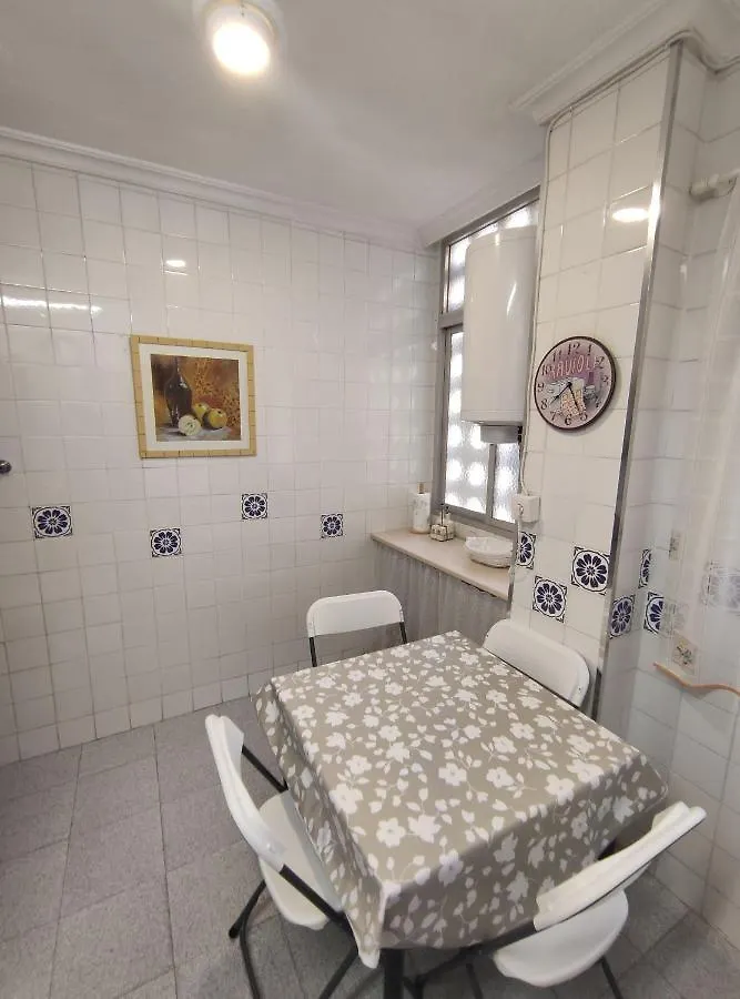 Amplio Piso Junto A Playa Victoria Apartment Cadiz